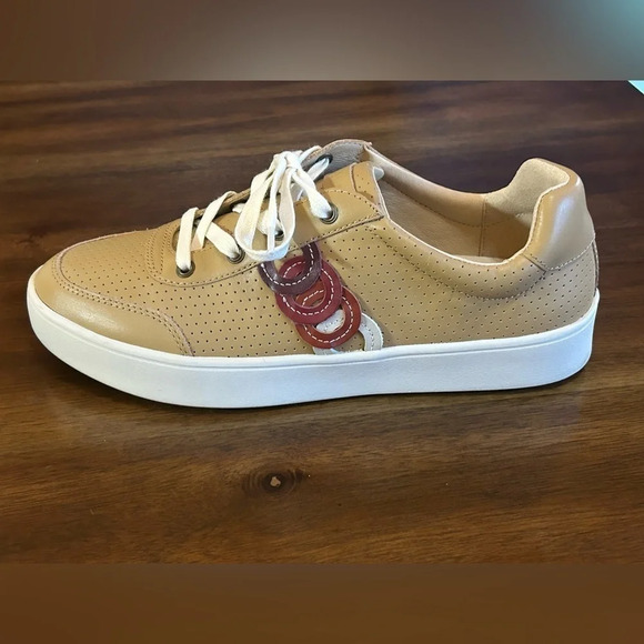 Spenco Cambridge Leather Lace-up Sneakers size 9 - Picture 1 of 6